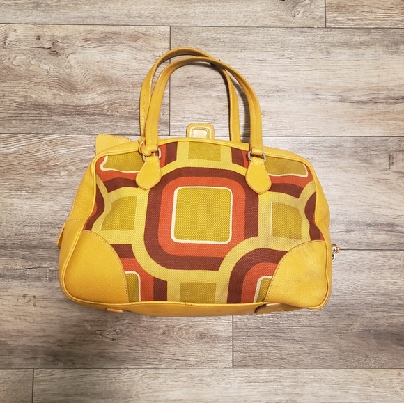 Prada women's vintage purse... Good condition - Picture 10 of 10